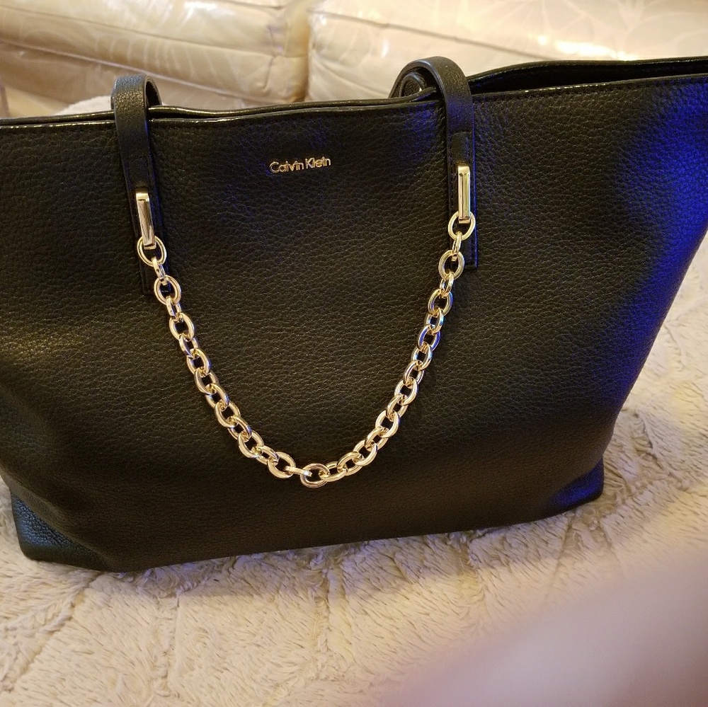 Black Calvin Klein leather tote bag - Picture 4 of 4